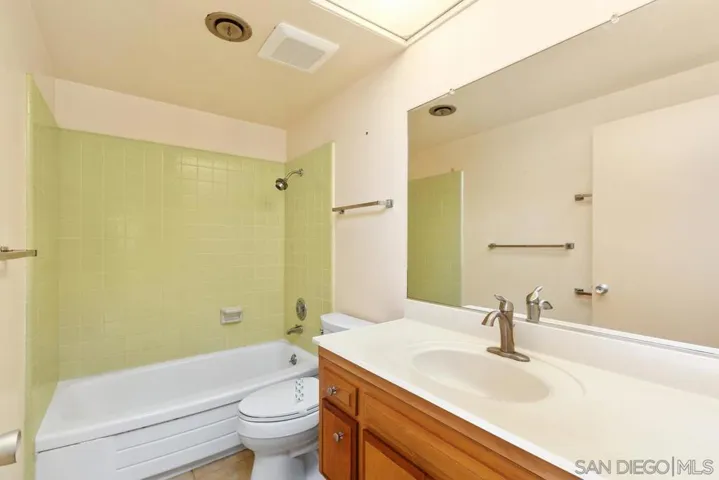5473 Avenida Fiesta, La Jolla, California 92037