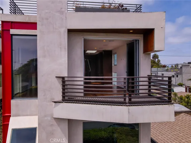 419 Venice Way, Venice, California 90291
