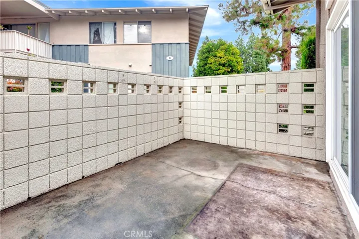 16 Via Castilla A, Laguna Woods, California 92637