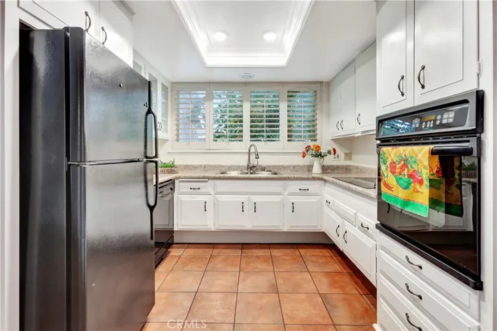 16 Via Castilla A, Laguna Woods, California 92637