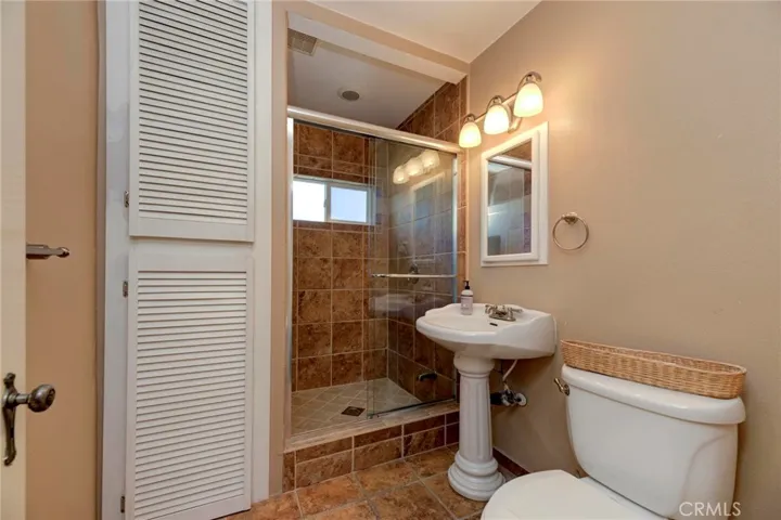 25200 Narbonne Avenue, Lomita, California 90717