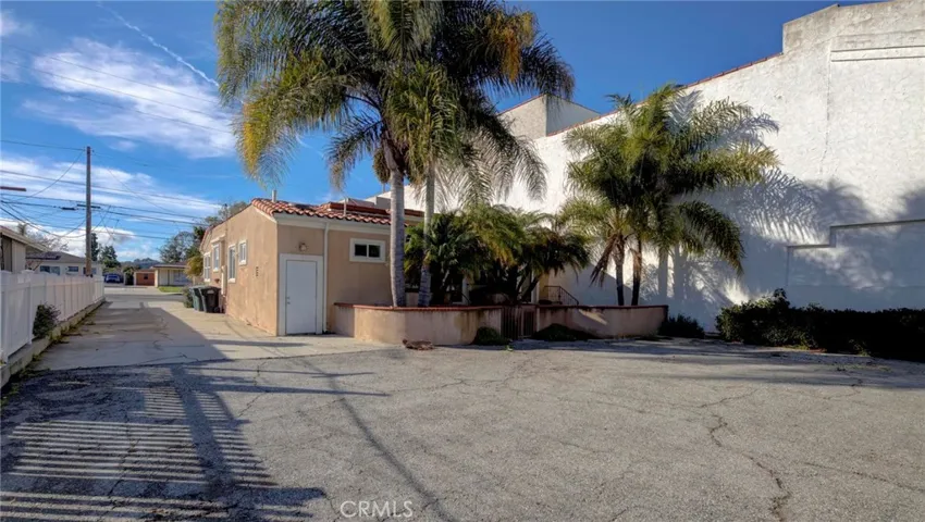 25200 Narbonne Avenue, Lomita, California 90717