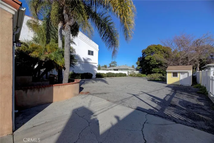 25200 Narbonne Avenue, Lomita, California 90717