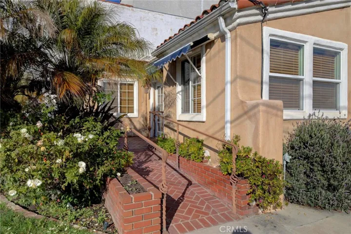 25200 Narbonne Avenue, Lomita, California 90717