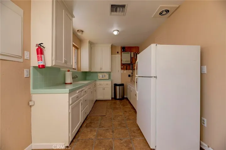25200 Narbonne Avenue, Lomita, California 90717