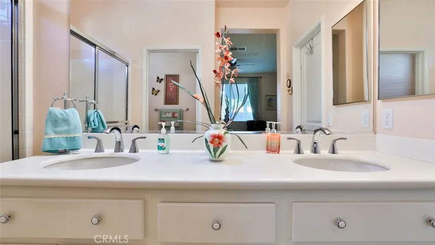 8096 Mickelson Way, Hemet, California 92545