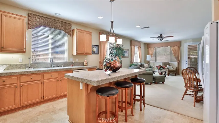 8096 Mickelson Way, Hemet, California 92545