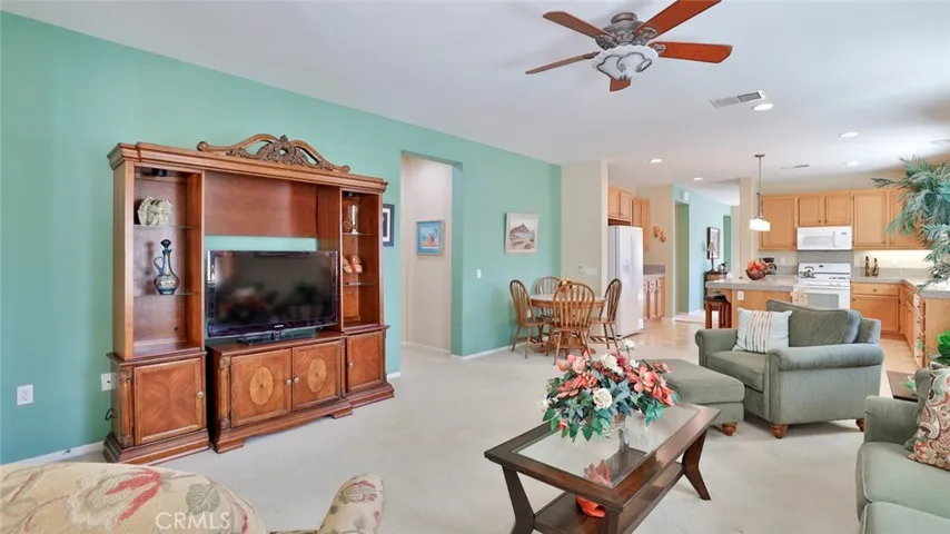 8096 Mickelson Way, Hemet, California 92545