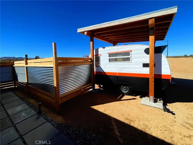 4755 Dusty Mile Road, Landers, California 92285