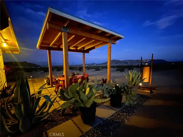 4755 Dusty Mile Road, Landers, California 92285