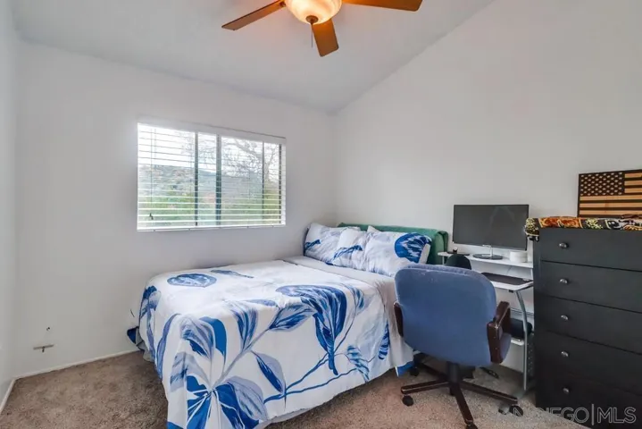 9075 Calle Lucia, Lakeside, California 92040