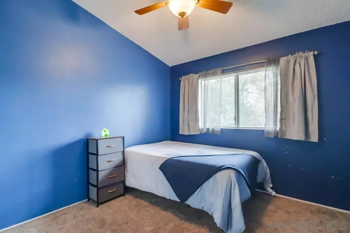9075 Calle Lucia, Lakeside, California 92040