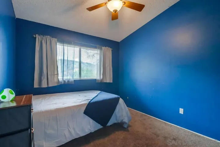 9075 Calle Lucia, Lakeside, California 92040