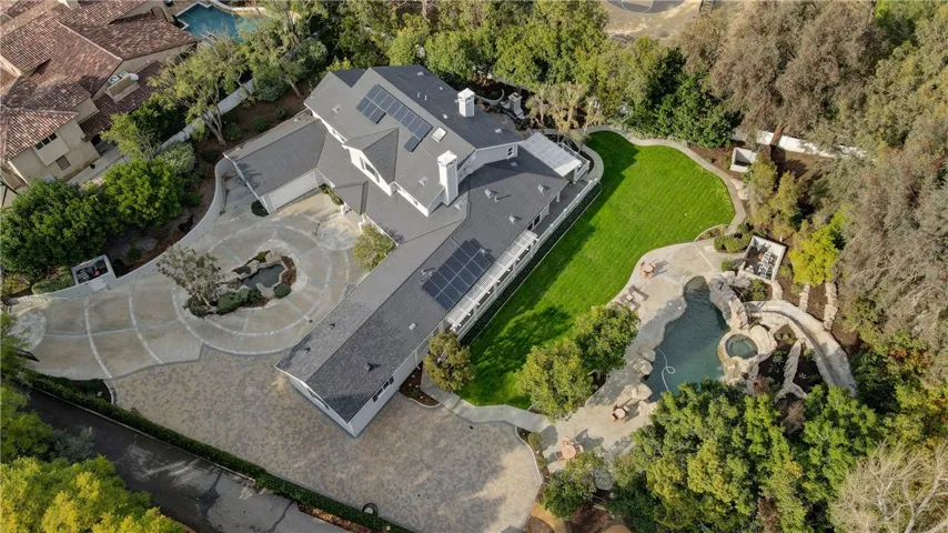 Beautifully designed custom built property close to restaurants, retail, schools and the freeway.