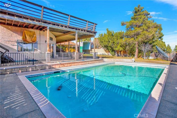17455 La Junta Street, Hesperia, California 92345