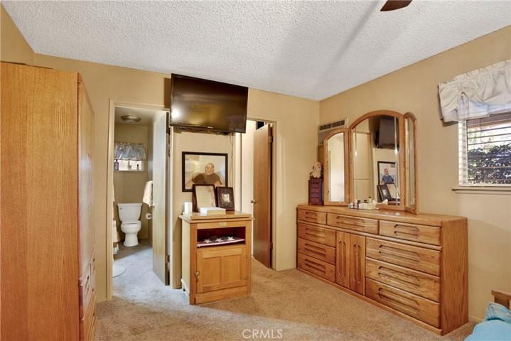 17455 La Junta Street, Hesperia, California 92345