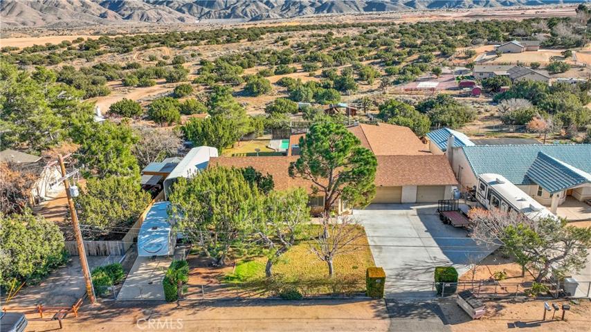 17455 La Junta Street, Hesperia, California 92345