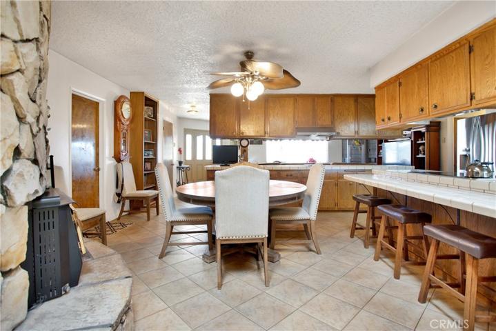 17455 La Junta Street, Hesperia, California 92345