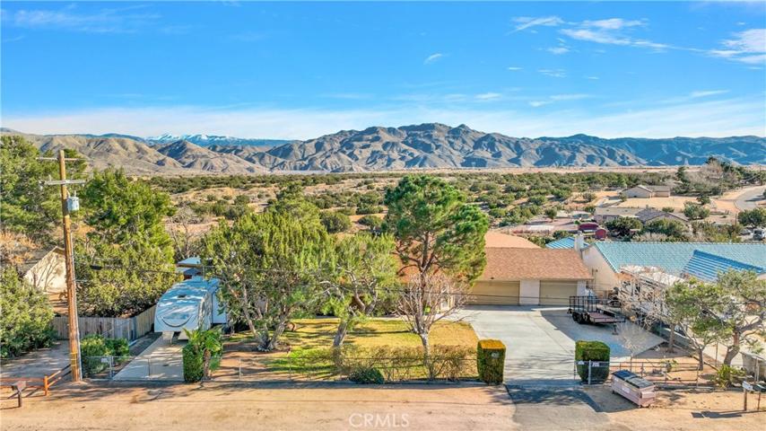 17455 La Junta Street, Hesperia, California 92345