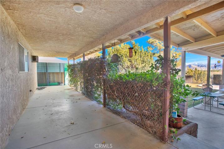17455 La Junta Street, Hesperia, California 92345