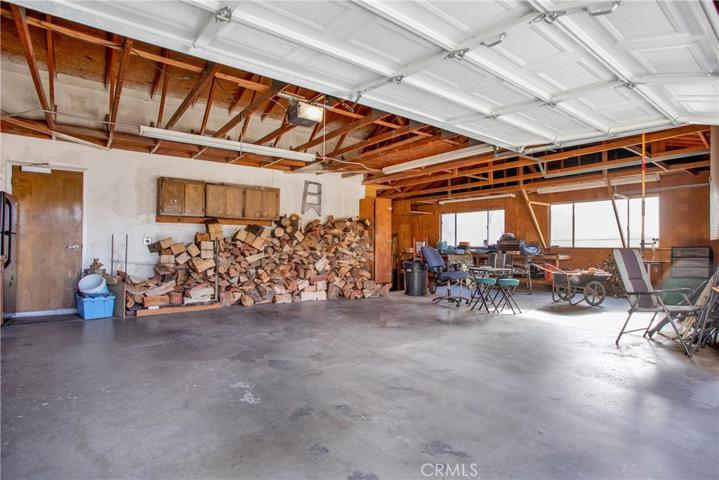 17455 La Junta Street, Hesperia, California 92345