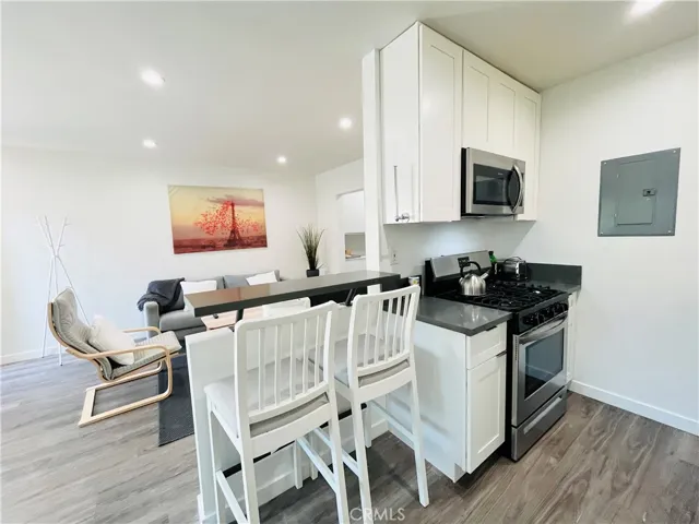 3864 Inglewood Boulevard 2, Mar Vista, California 90066