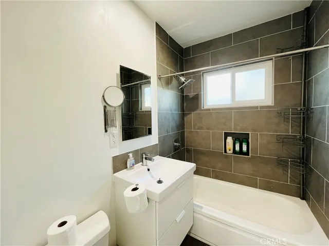 3864 Inglewood Boulevard 2, Mar Vista, California 90066