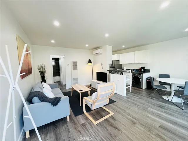 3864 Inglewood Boulevard 2, Mar Vista, California 90066