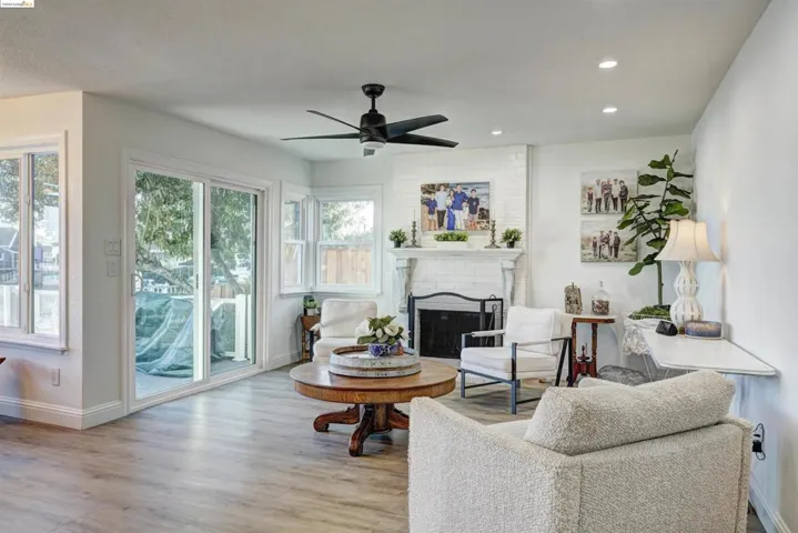 1741 Surfside Pl, Discovery Bay, California 94505