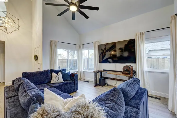 1741 Surfside Pl, Discovery Bay, California 94505