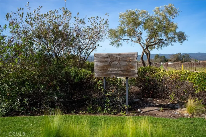 1450 Wild Horse Winery Court, Templeton, California 93465