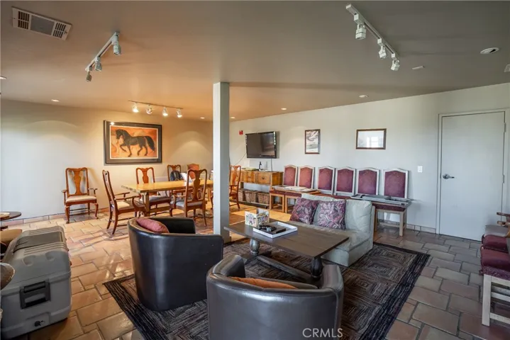 1450 Wild Horse Winery Court, Templeton, California 93465