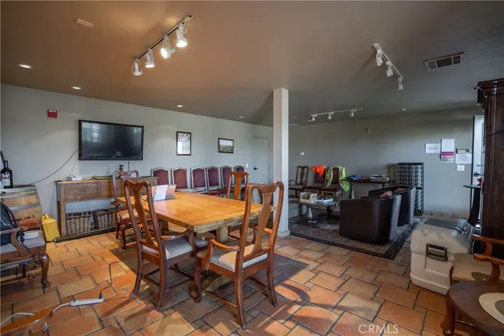 1450 Wild Horse Winery Court, Templeton, California 93465