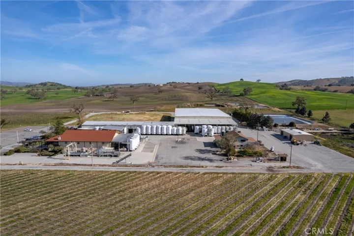1450 Wild Horse Winery Court, Templeton, California 93465