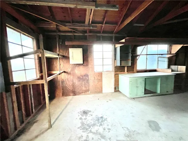 1077 Barney Street, Merced, California 95340
