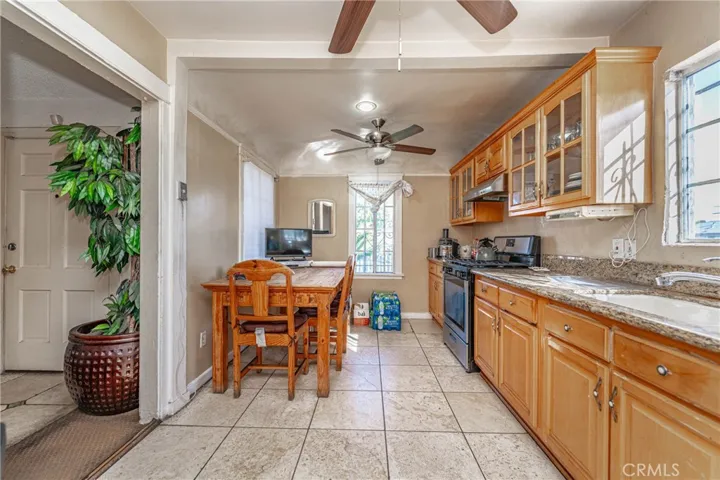644 E 118th Place, Los Angeles, California 90059