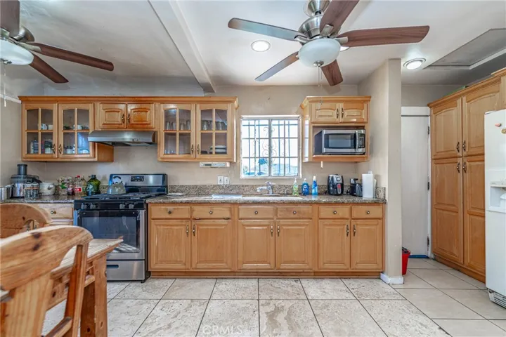 644 E 118th Place, Los Angeles, California 90059