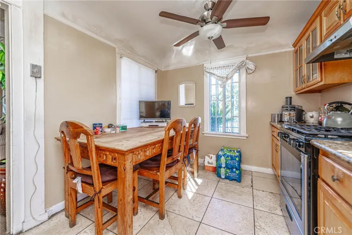644 E 118th Place, Los Angeles, California 90059