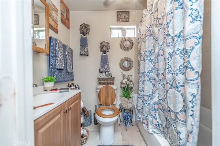 644 E 118th Place, Los Angeles, California 90059
