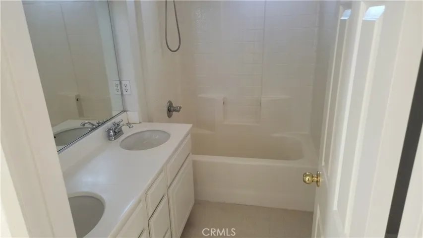 Upstairs Hall Bathroom