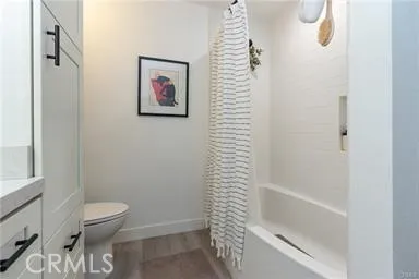 Fully tiled tub/shower
