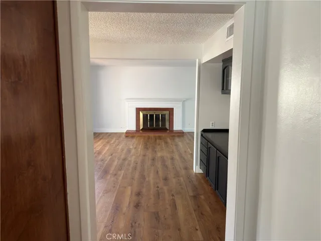 1561 Warwick Avenue, Thousand Oaks, California 91360