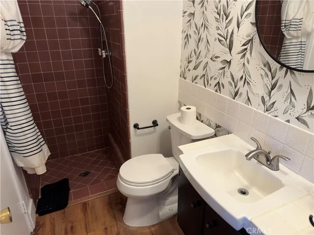 1561 Warwick Avenue, Thousand Oaks, California 91360