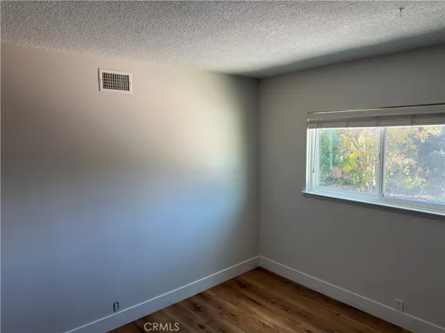 1561 Warwick Avenue, Thousand Oaks, California 91360