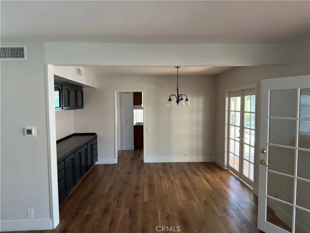 1561 Warwick Avenue, Thousand Oaks, California 91360