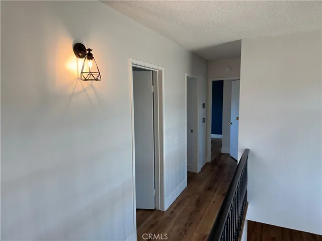 1561 Warwick Avenue, Thousand Oaks, California 91360