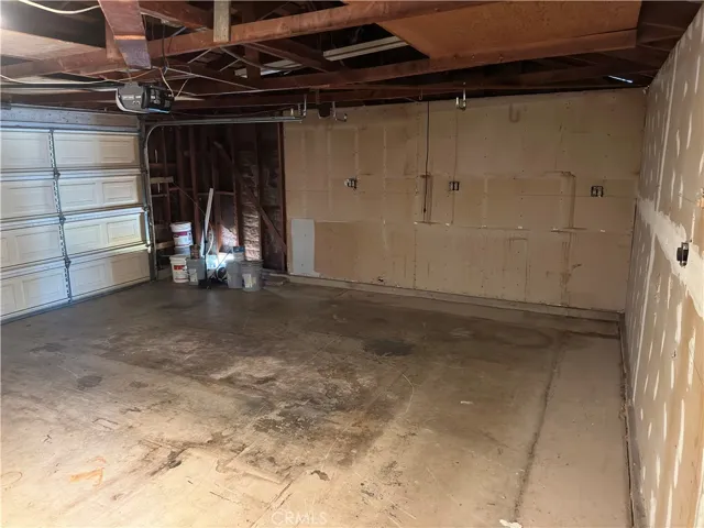 1561 Warwick Avenue, Thousand Oaks, California 91360