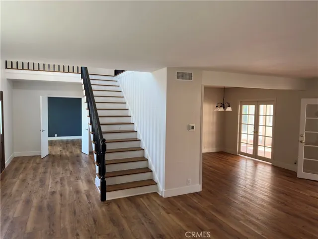 1561 Warwick Avenue, Thousand Oaks, California 91360