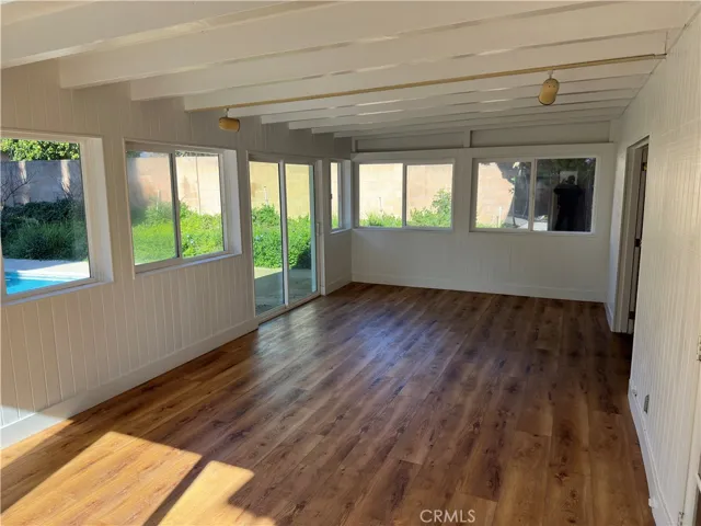 1561 Warwick Avenue, Thousand Oaks, California 91360