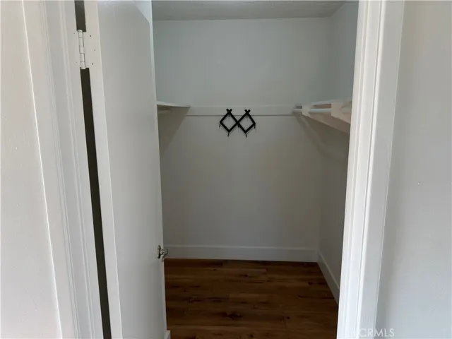 1561 Warwick Avenue, Thousand Oaks, California 91360